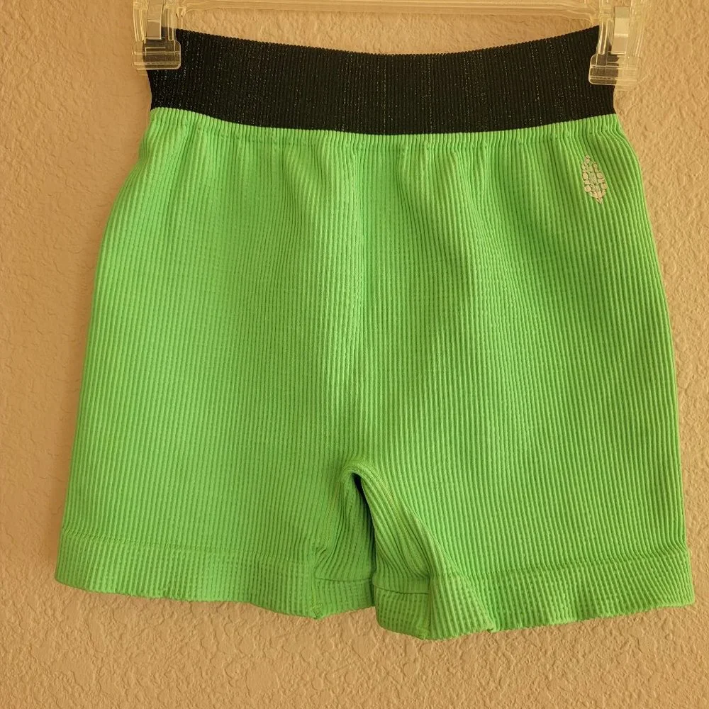 Free People Prajna Shorts NWT Size M/L - Picture 6 of 7